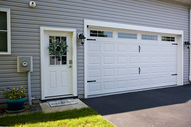 24/7 Emergency Garage Door Panel Replacement experts in Louisville, GA